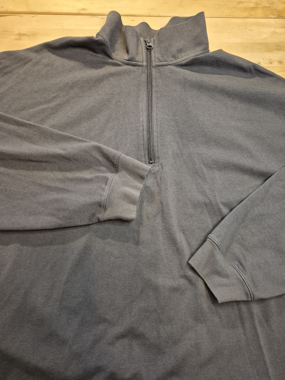 SKIMS Men's Charcoal Gray Half-Zip Pullover Sweatshirt